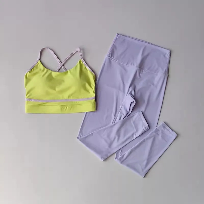 Haut sport femme & legging assorti – ensemble fitness tendance