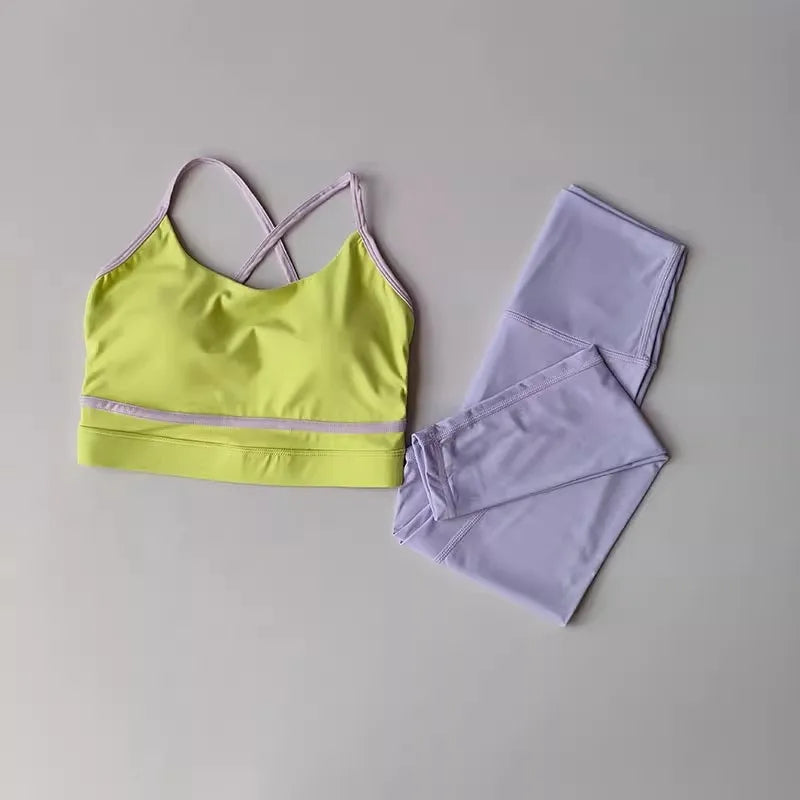 Ensemble haut + legging assortis – fitness tendance