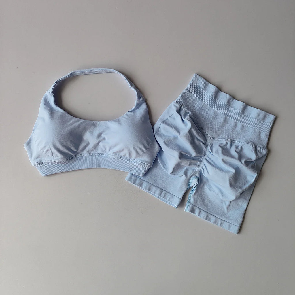 Brassière + short legging moulant – ensemble fitness / sport